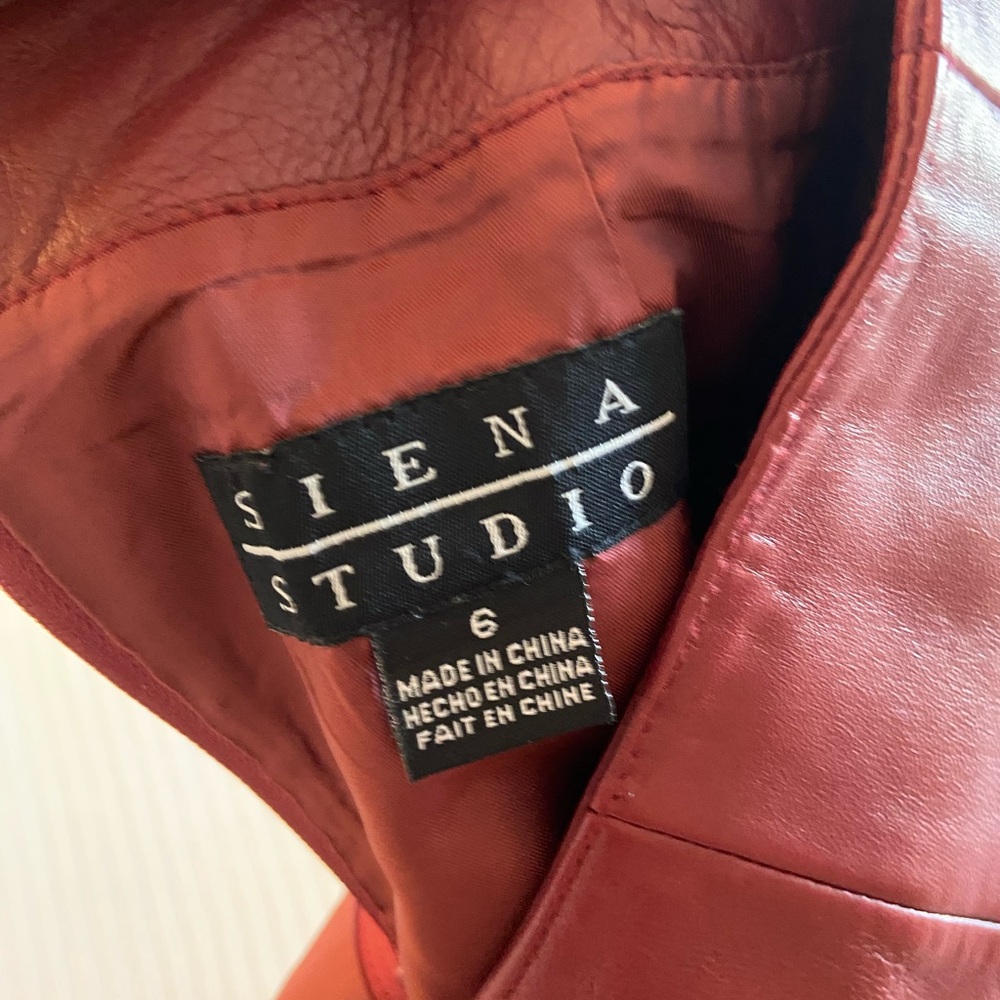 Siena Studio Leather Burgundy Pencil Skirt - Picture 5 of 10